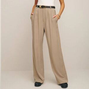 Reformation Petites Mason Pant in Khaki
Size 4p